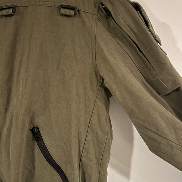 Strappy jacket - Picture 6 of 12